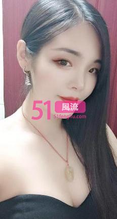 草房新来的苏妹子甜馨